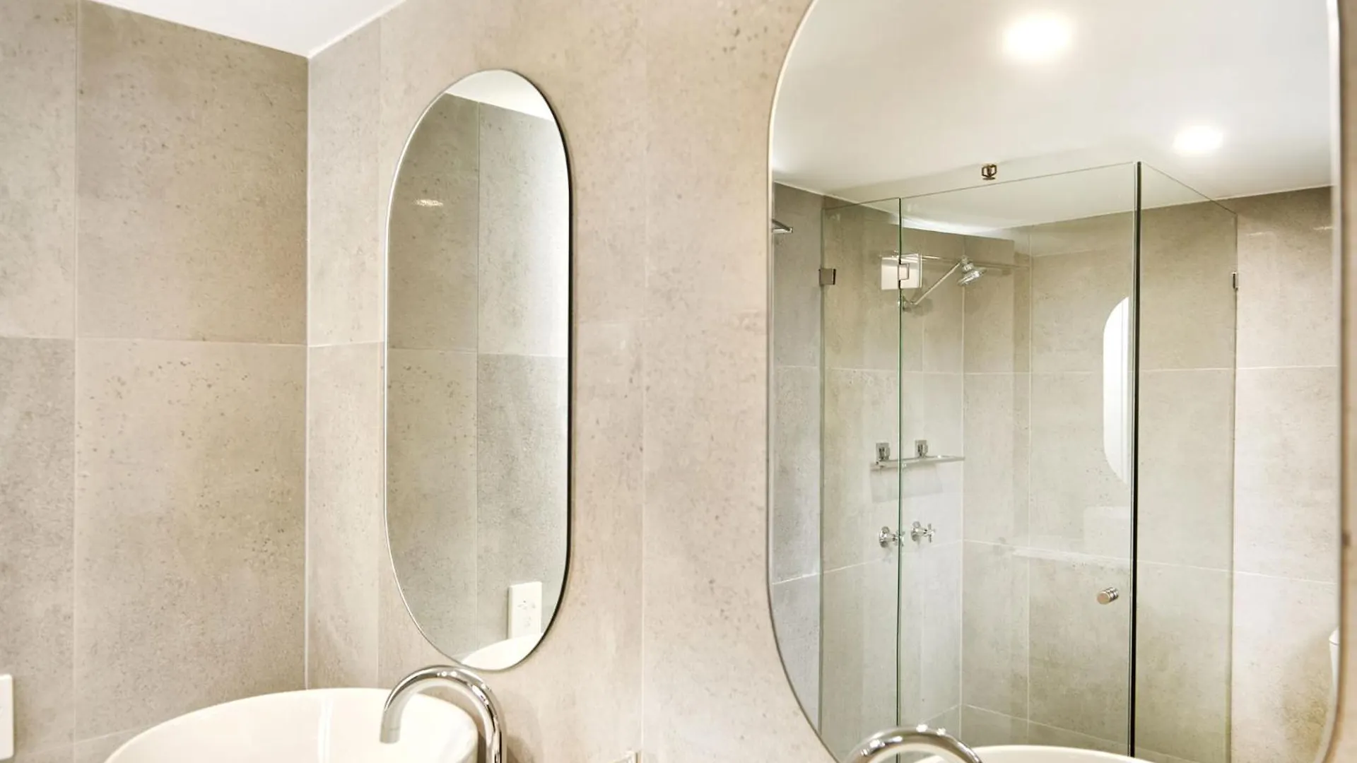 Resort Stay In Surfers Paradise Beach Apartment Gold Coast
