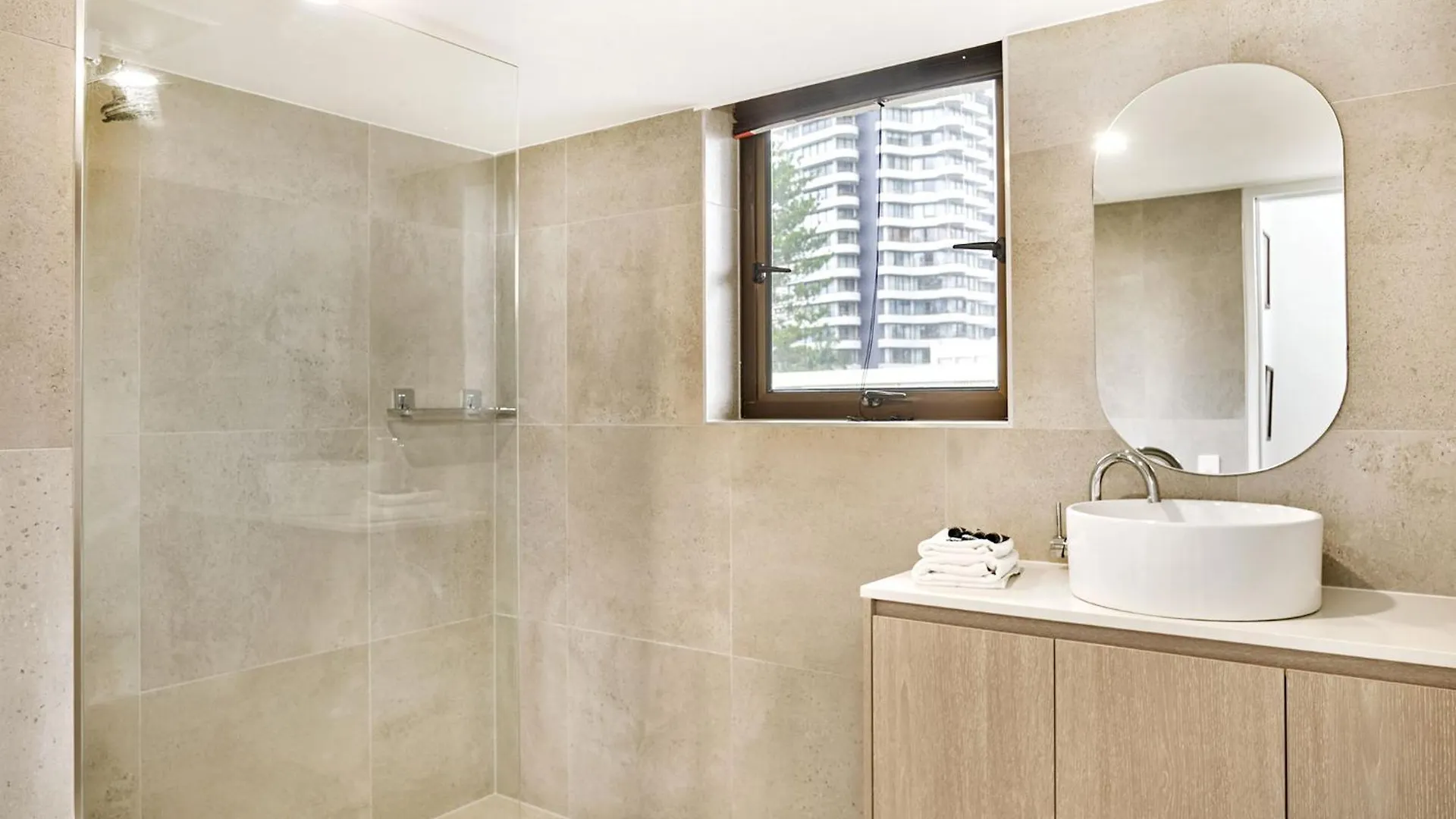 Resort Stay In Surfers Paradise Beach Apartment Gold Coast Australia